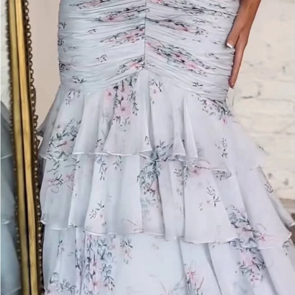 **Sherri hill 2026 blue mermaid, floral ruffle dress bow front detail SIZE 2** - Picture 2 of 3